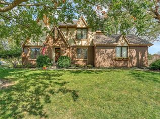 3912 SW King Arthurs Rd, Topeka, KS 66610