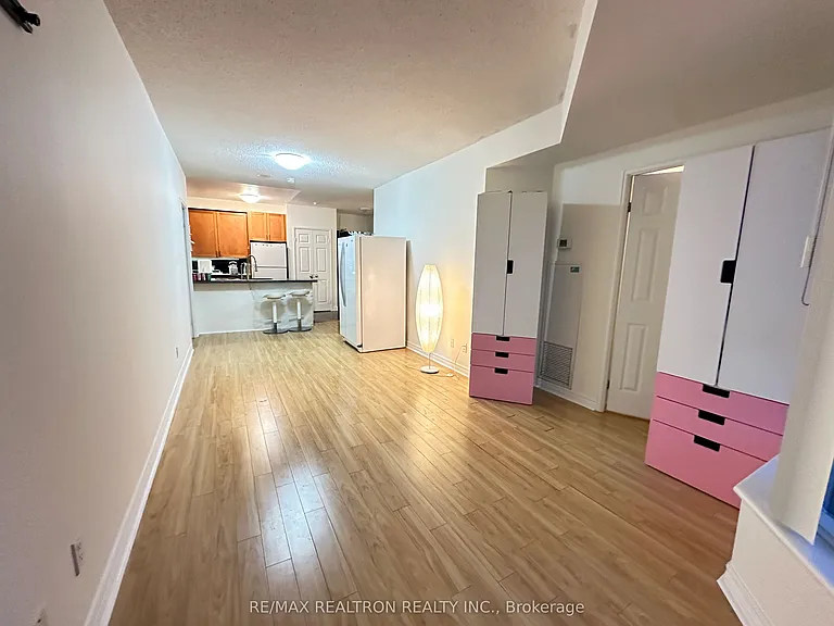 55 Bloor St E #1909 — Photo 3