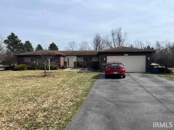 105 Ironwood Ave, Kendallville, IN 46755