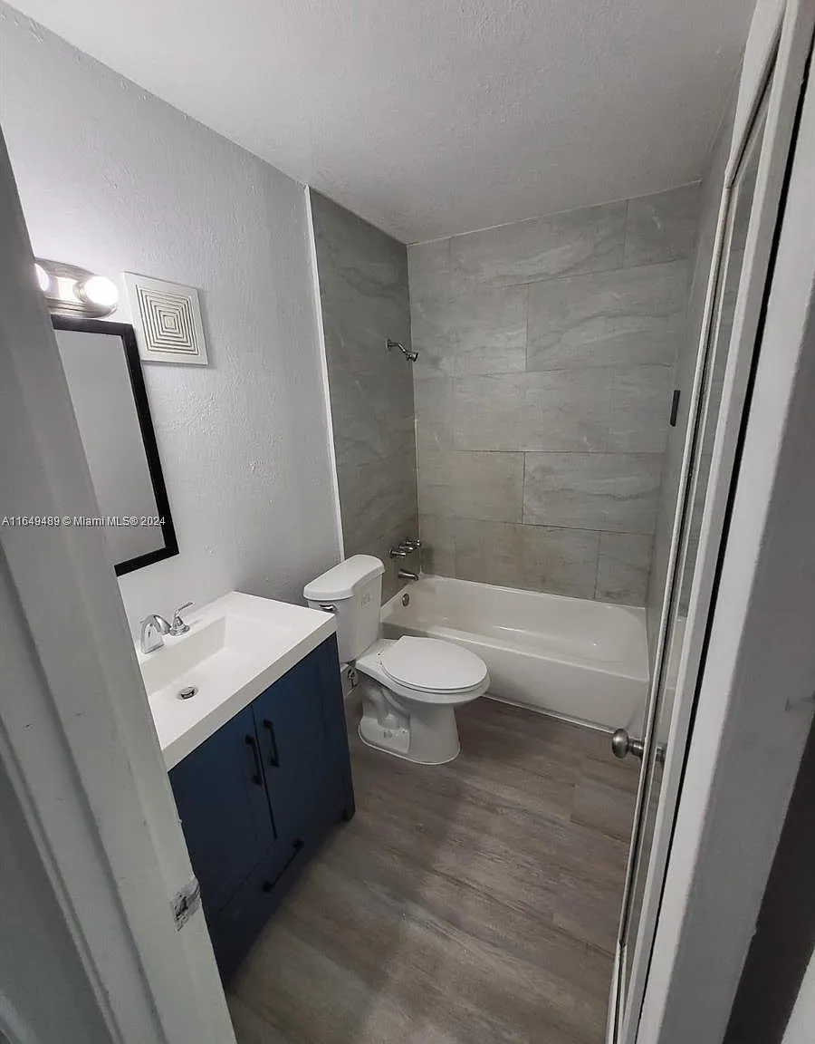 Nichols Heights — Photo 3