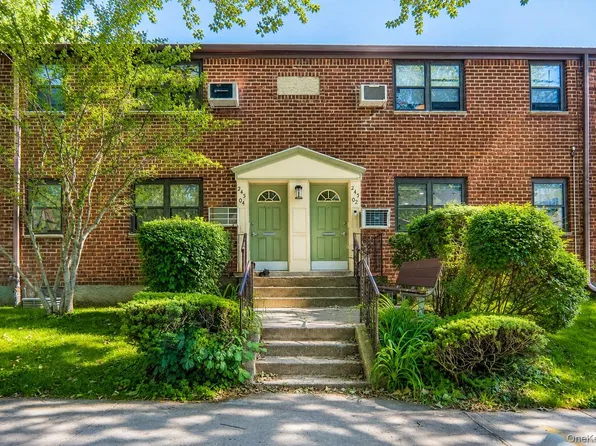 245-02 61st Avenue #L, Little Neck, NY 11362