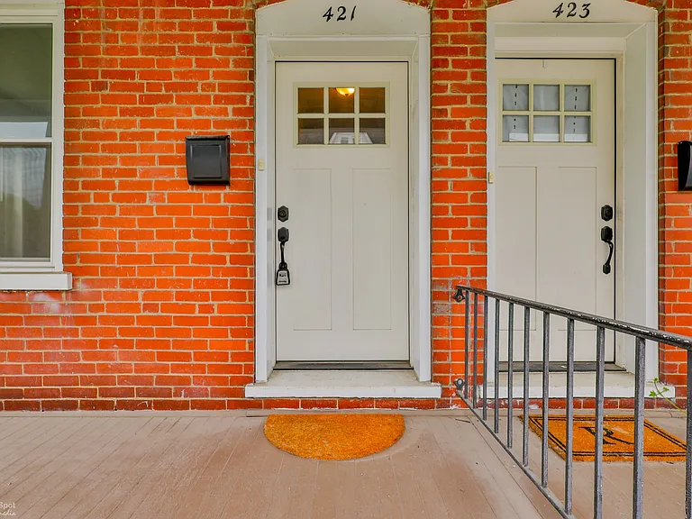 421 Union St — Photo 5