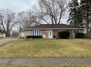 325 Newton St, Hoffman Estates, IL