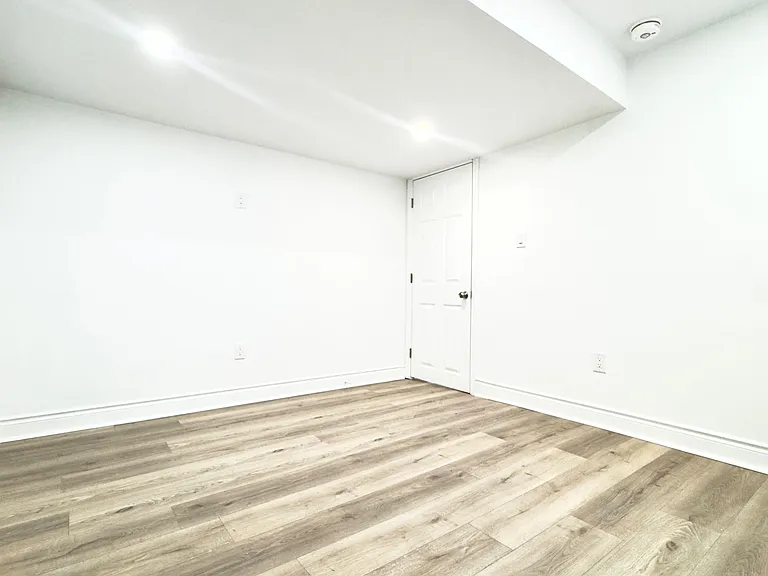 4 Campview St — Photo 15