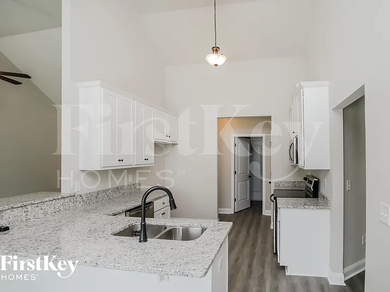 113 Cranbrooke Ln — Photo 5
