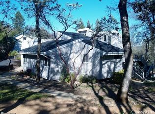 220 Hammond Dr, Auburn, CA 95603