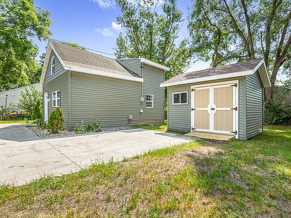 5th image of 1338 McKinley Ave