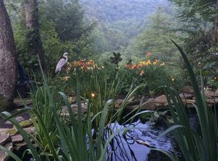 1337 Lake Dr, Daniels, WV 25832