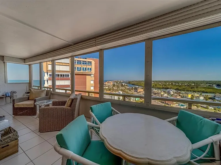 17920 Gulf Blvd #1606 — Photo 33