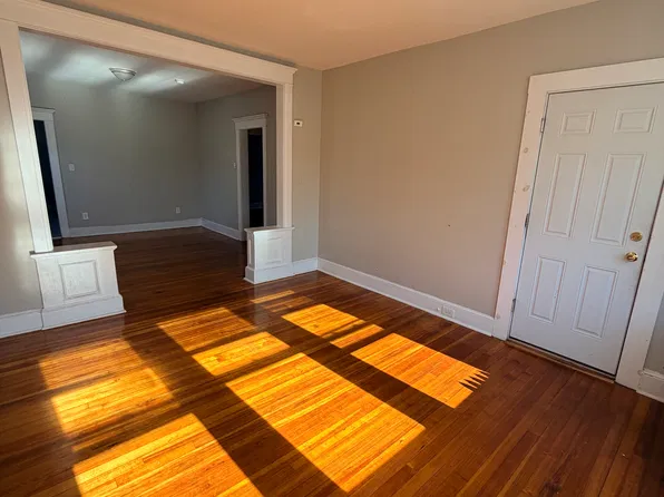 65 Orlando St #2, West Haven, CT 06516