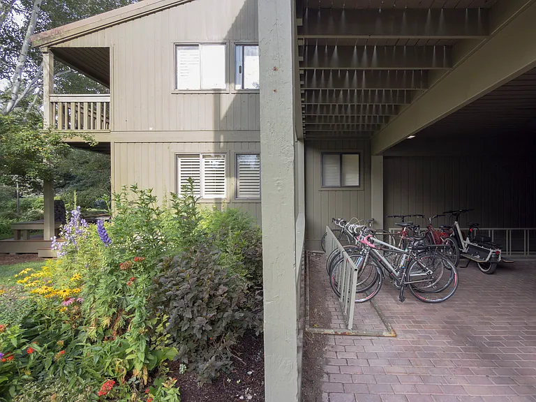 1428 Cottonwood Condominium Dr — Photo 16