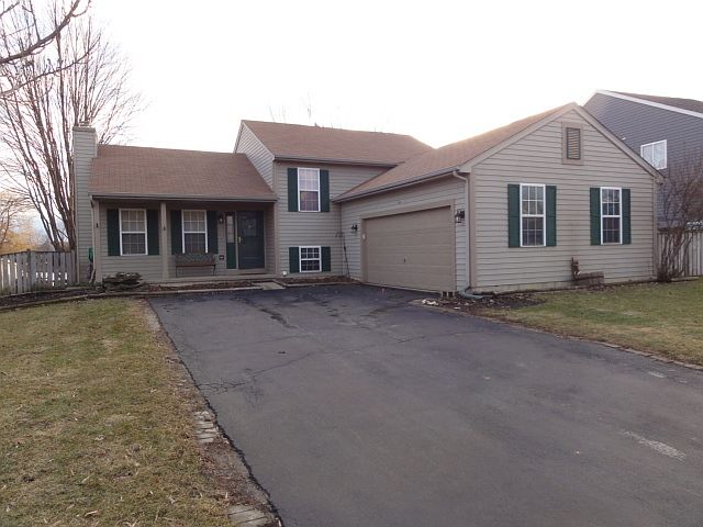 1st image of 965 E Wheatfield Ln