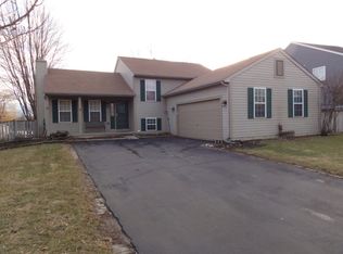 965 E Wheatfield Ln, Lake Villa, IL 60046