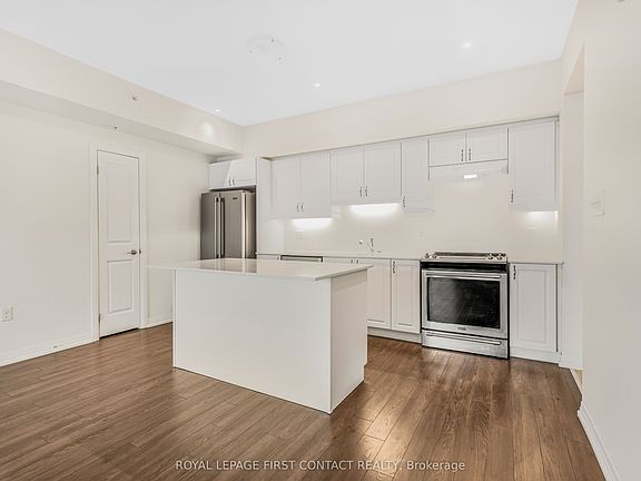 2nd image of 300 Essa Rd #601