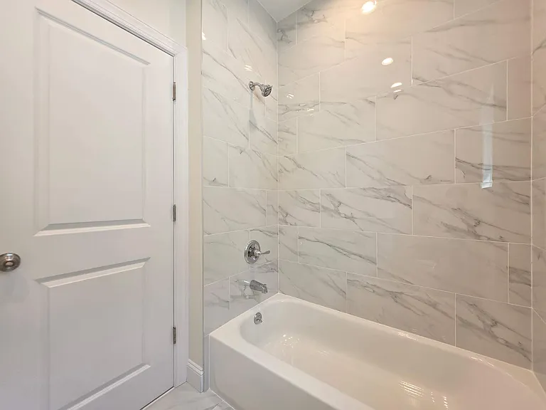 292 Eltingville Blvd #2 — Photo 8