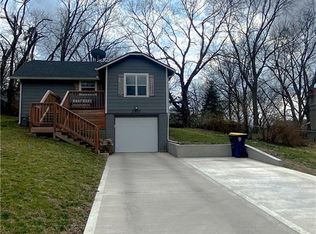 2907 NE Parvin Rd, Kansas City, MO 64117