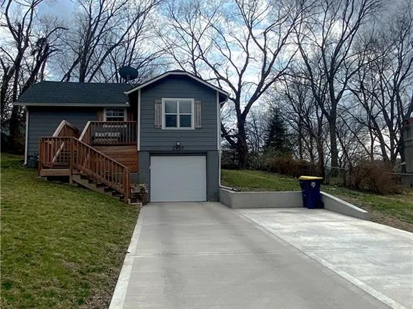 2907 NE Parvin Rd, Kansas City, MO 64117