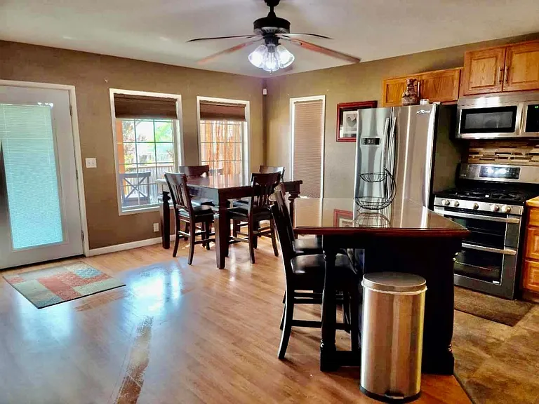 4616 Peck Dr — Photo 8