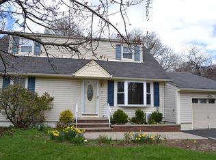 67 Big Piece Rd, Fairfield, NJ 07004