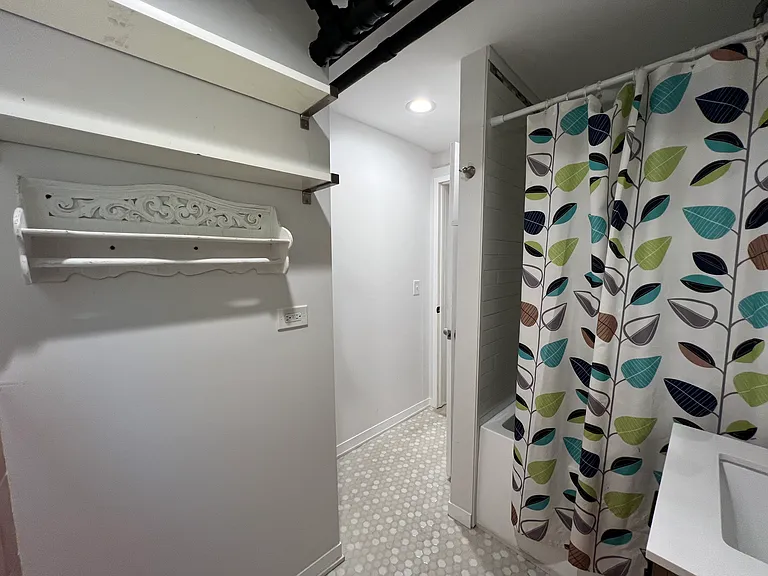 6354 N Paulina St #BASEMENT — Photo 12