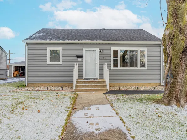 734 Gates St, Aurora, IL 60505