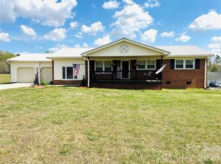 711 Simerson Rd, Lexington, NC 27295