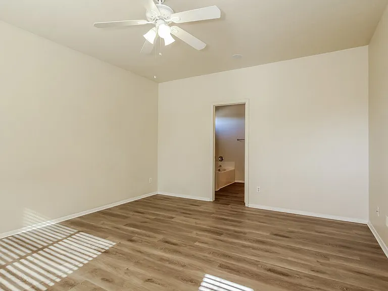 16236 W Lilac St — Photo 12