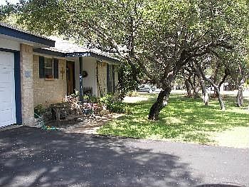 2nd image of 902 Alhambra Dr