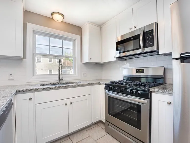 50 Gloucester St — Photo 4