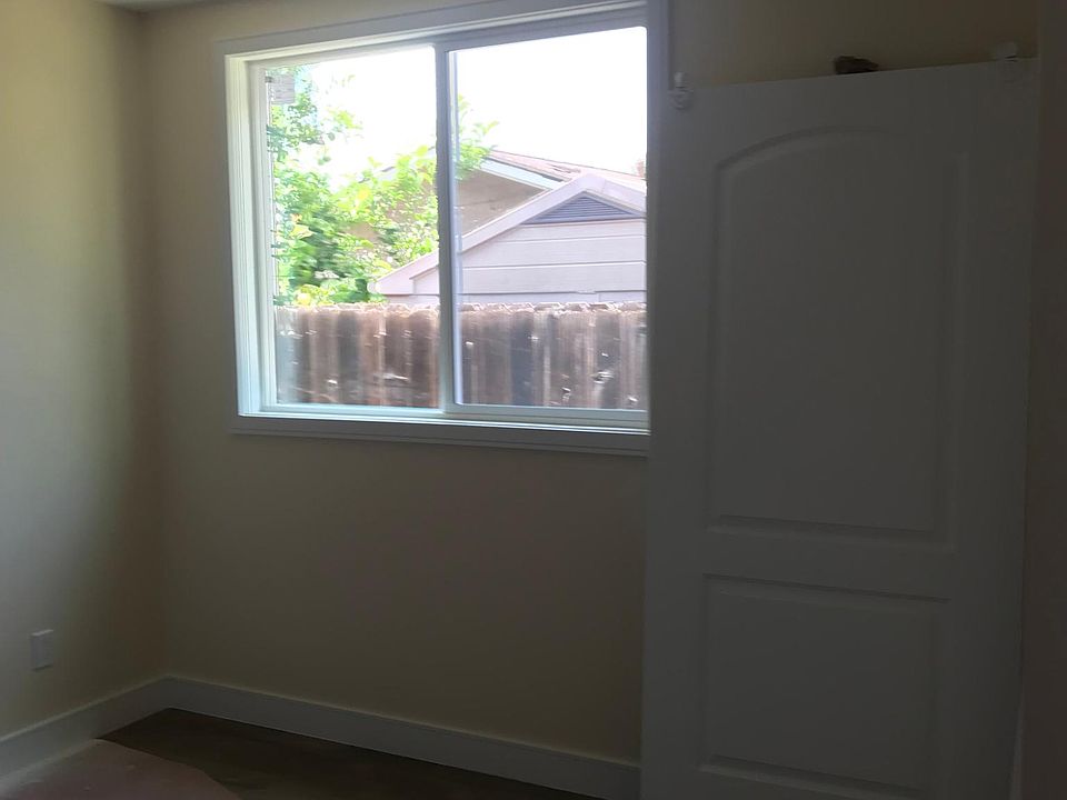 1st image of 951 Brossard Dr