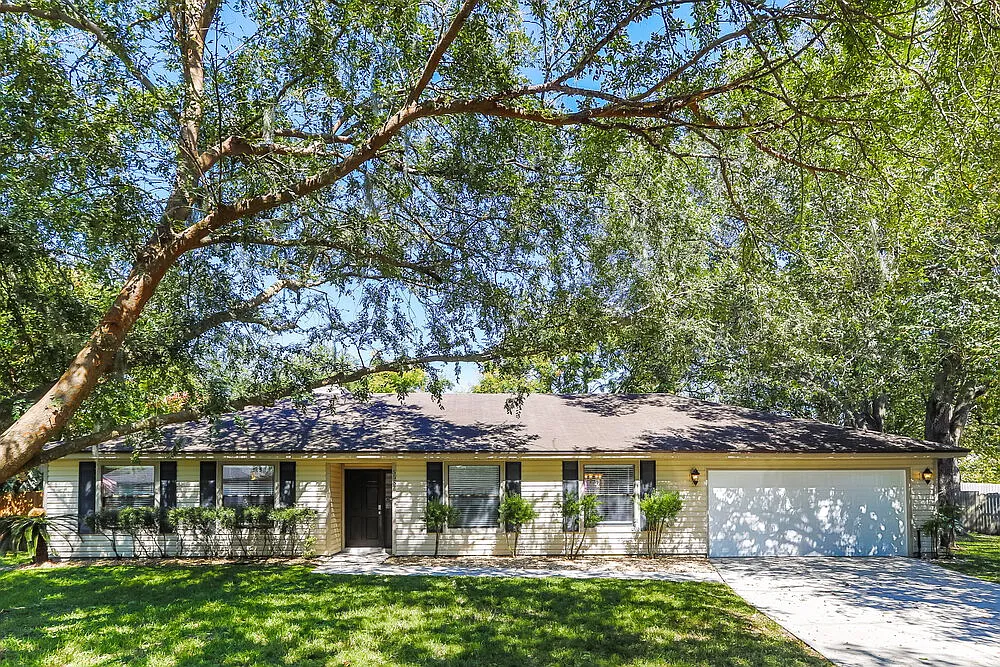 4 bed, 2.0 bath, 2124 sqft, $3,680 — Photo 1