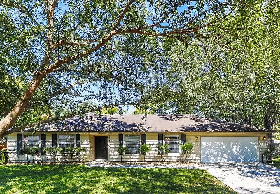 5537 Blackjack Grove Ln