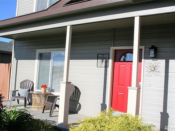 3rd image of 341 E Belair Dr