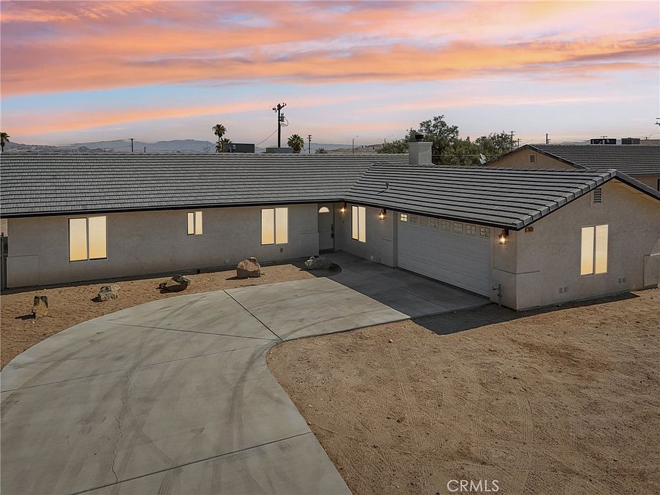 1st image of 74412 Pinon Dr