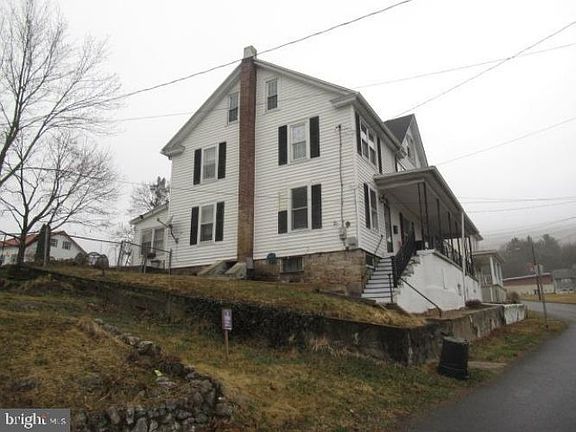 4th image of 220 Water St