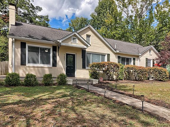 2nd image of 1601 Rutland Ct