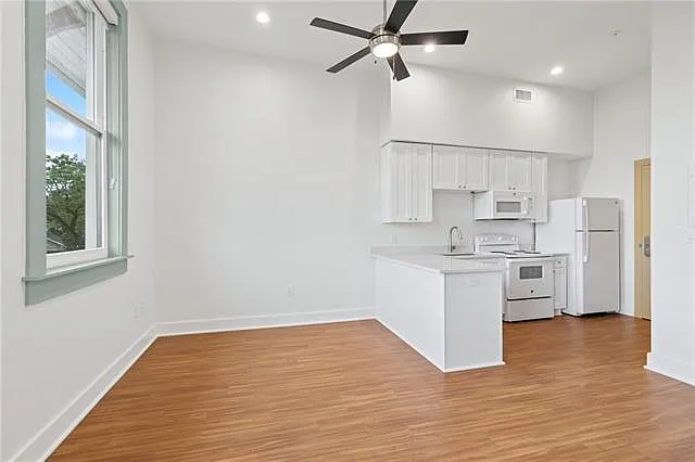 2 bed, 1.0 bath, 927 sqft, $1,543 — Photo 4
