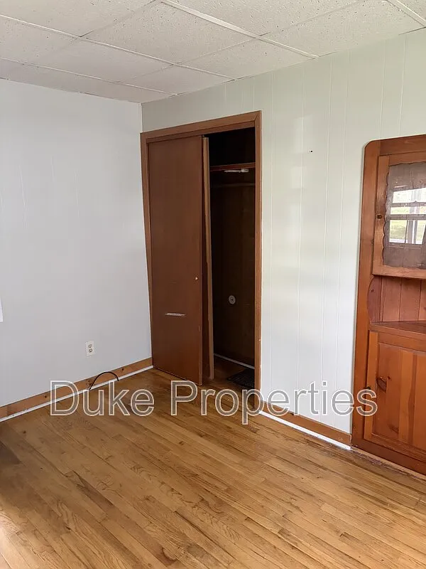 1 bed, 1.0 bath, $745 — Photo 2