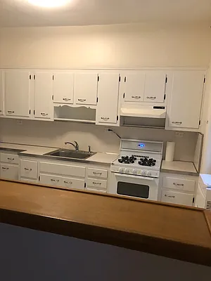 Rented by Alexiou Realty | media 23