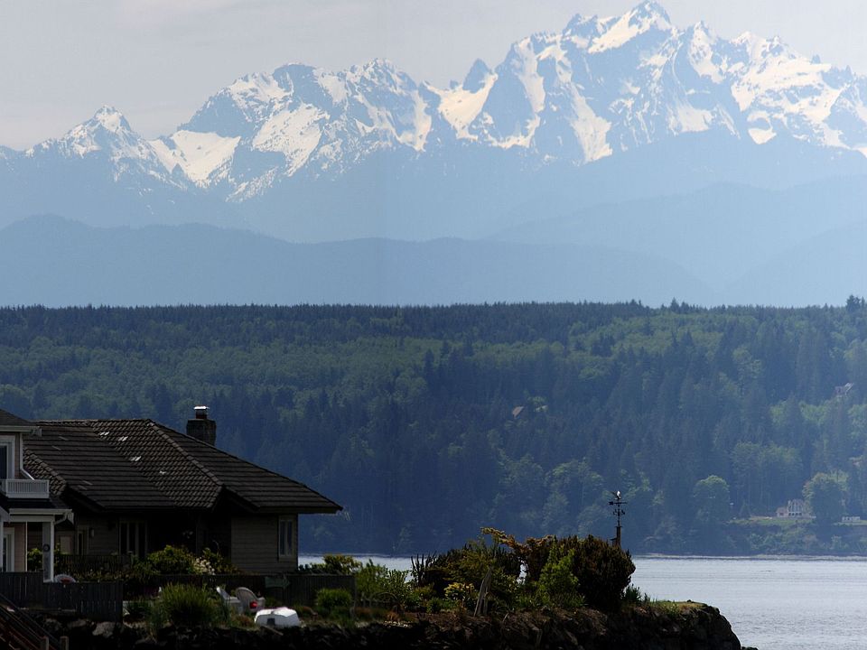 2nd image of 38341 Hood Canal Dr NE