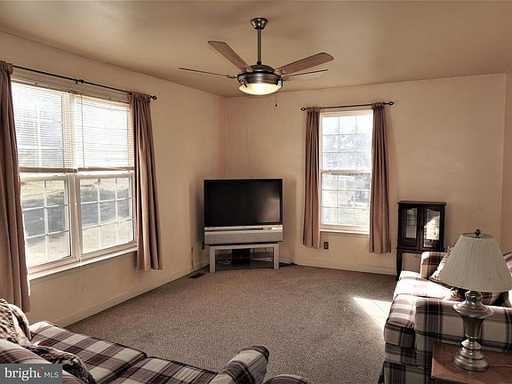 4th image of 7148 Passapatanzy Dr