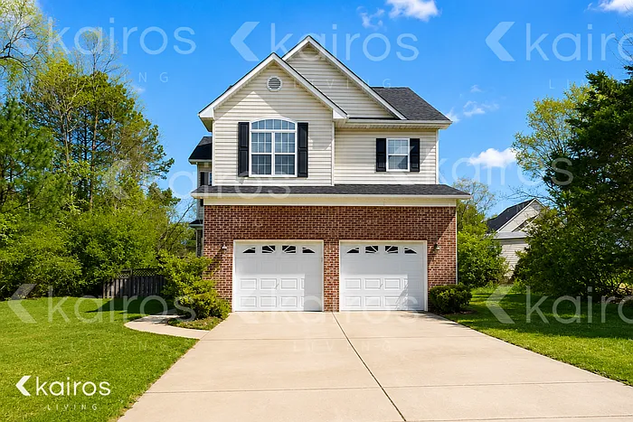 3 bed, 2.5 bath, 2000 sqft, $1,945 — Photo 1