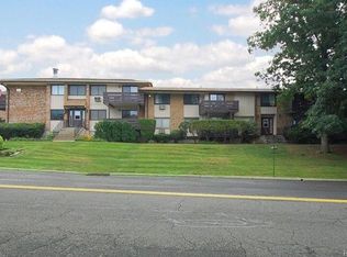 185 Sierra Vista Ln, Valley Cottage, NY 10989