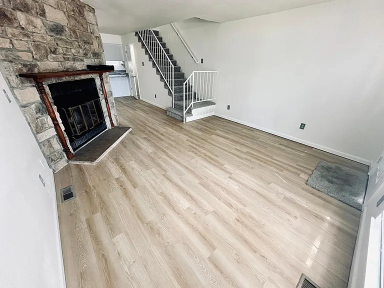 10823 Summerset Way — Photo 4
