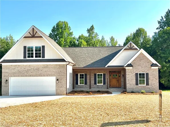 728 Deadmon Rd, Mocksville, NC 27028