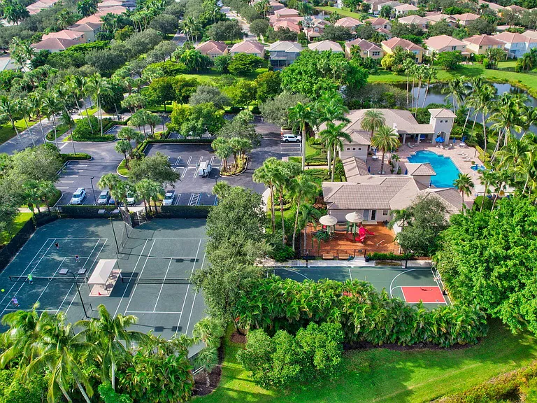 9511 Savona Winds Dr — Photo 75