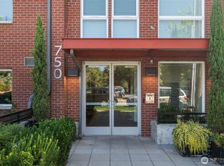 750 11th Ave E #103, Seattle, WA 98102