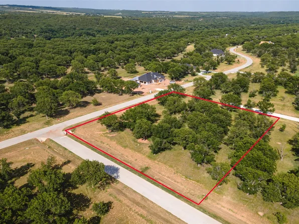 2200 E Landings Rd S, Granbury, TX 76049