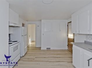 38 Sheridan St #2L, Chicopee, MA 01020