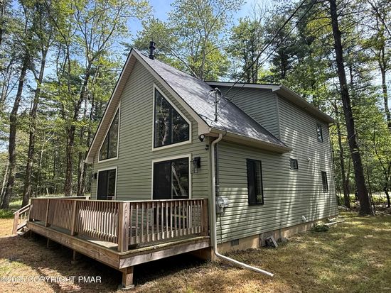 5505 Cornflower Ct, Pocono Pines, PA 18350